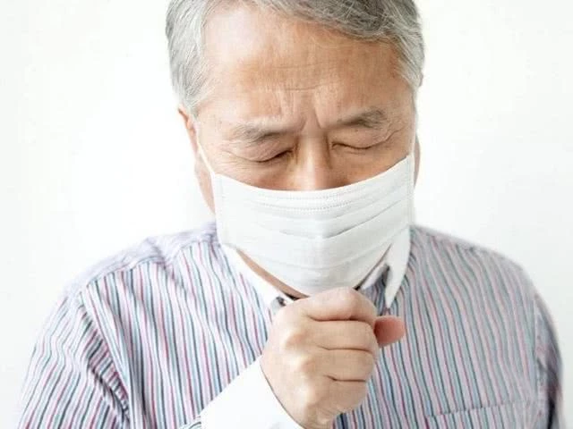 為什么夏天總是喉嚨不舒服？可視喉鏡檢查一下了解原因